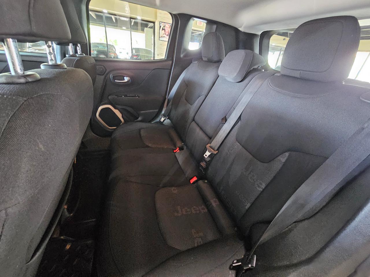 Jeep Renegade 4WD 4dr Latitude 2015