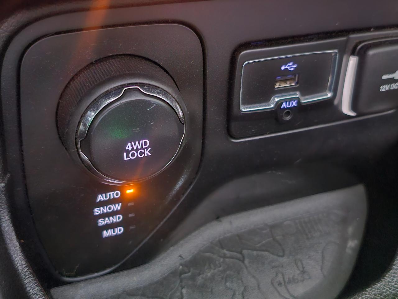 Jeep Renegade 4WD 4dr Latitude 2015