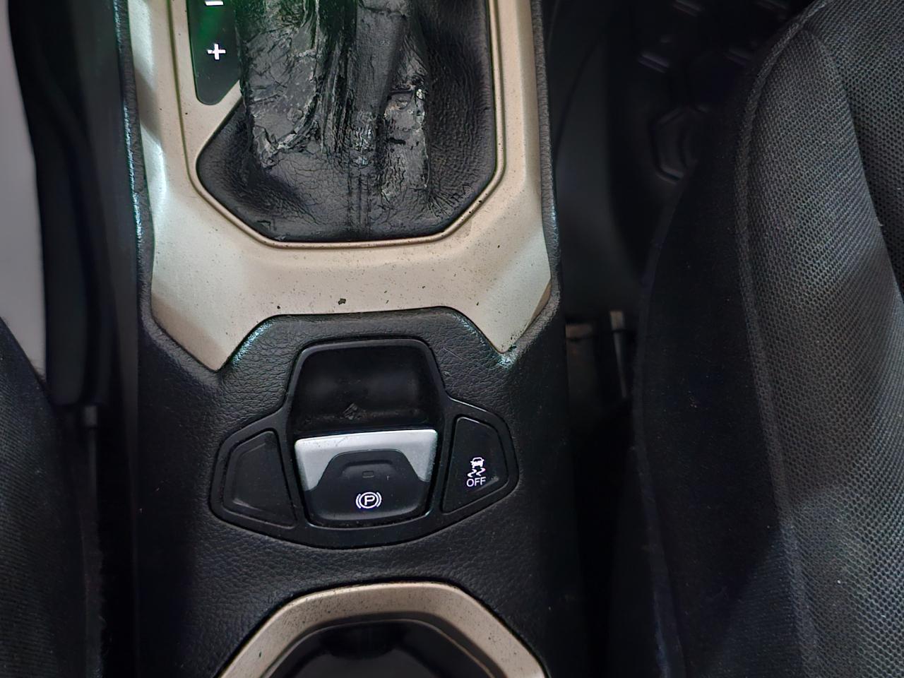 Jeep Renegade 4WD 4dr Latitude 2015