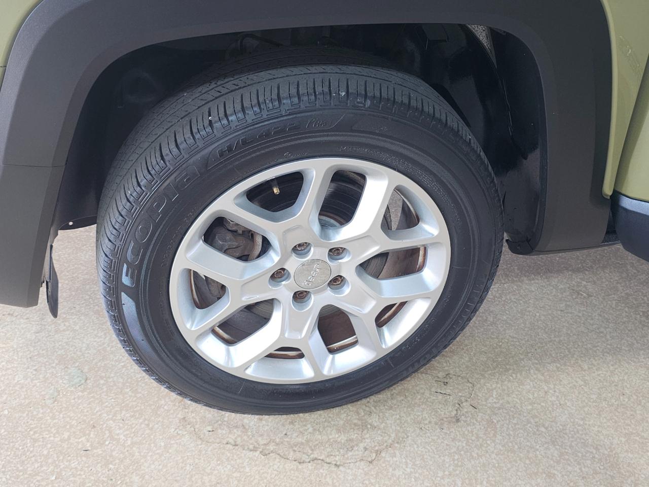 Jeep Renegade 4WD 4dr Latitude 2015