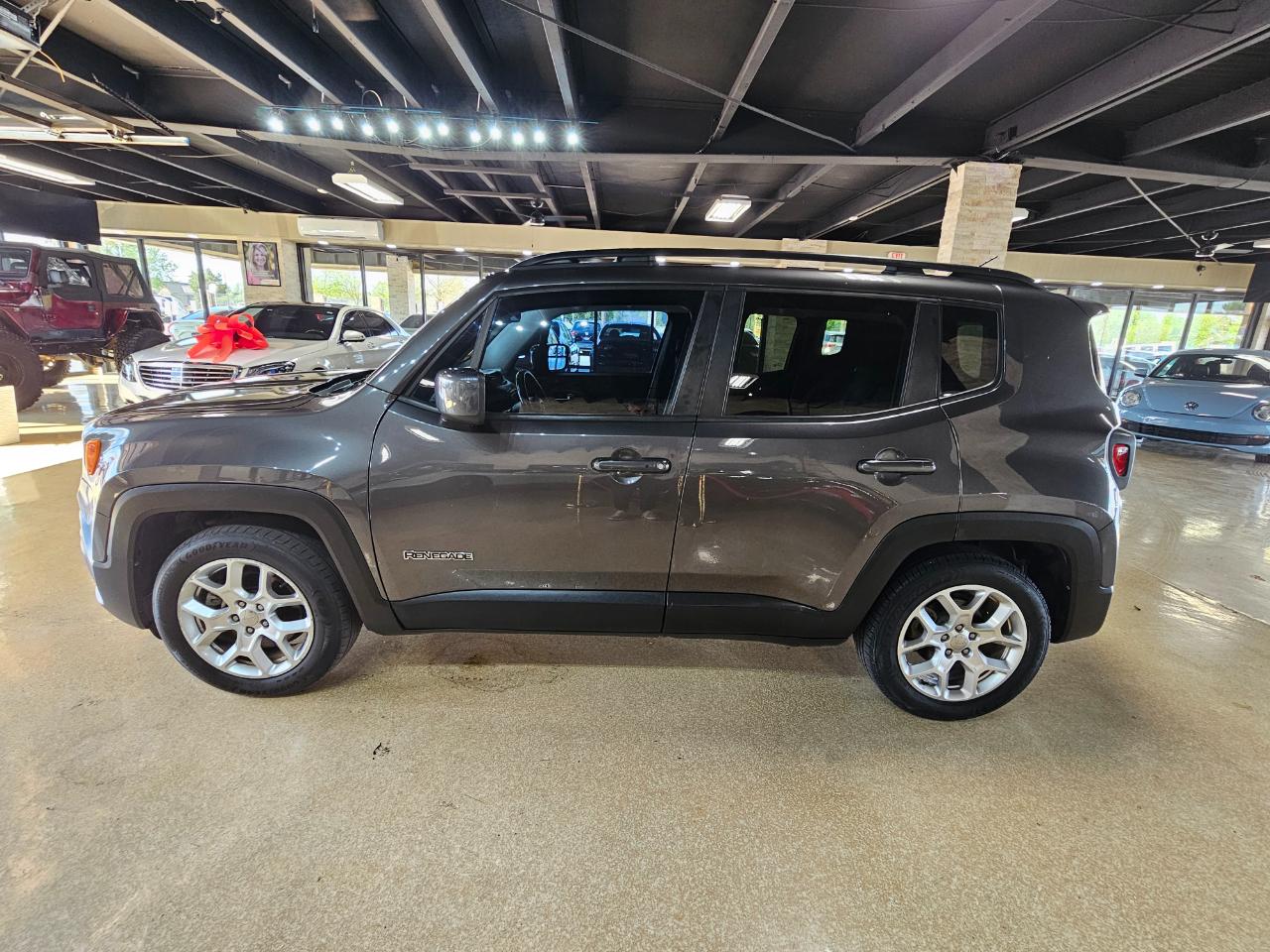 Jeep Renegade FWD 4dr Latitude 2016