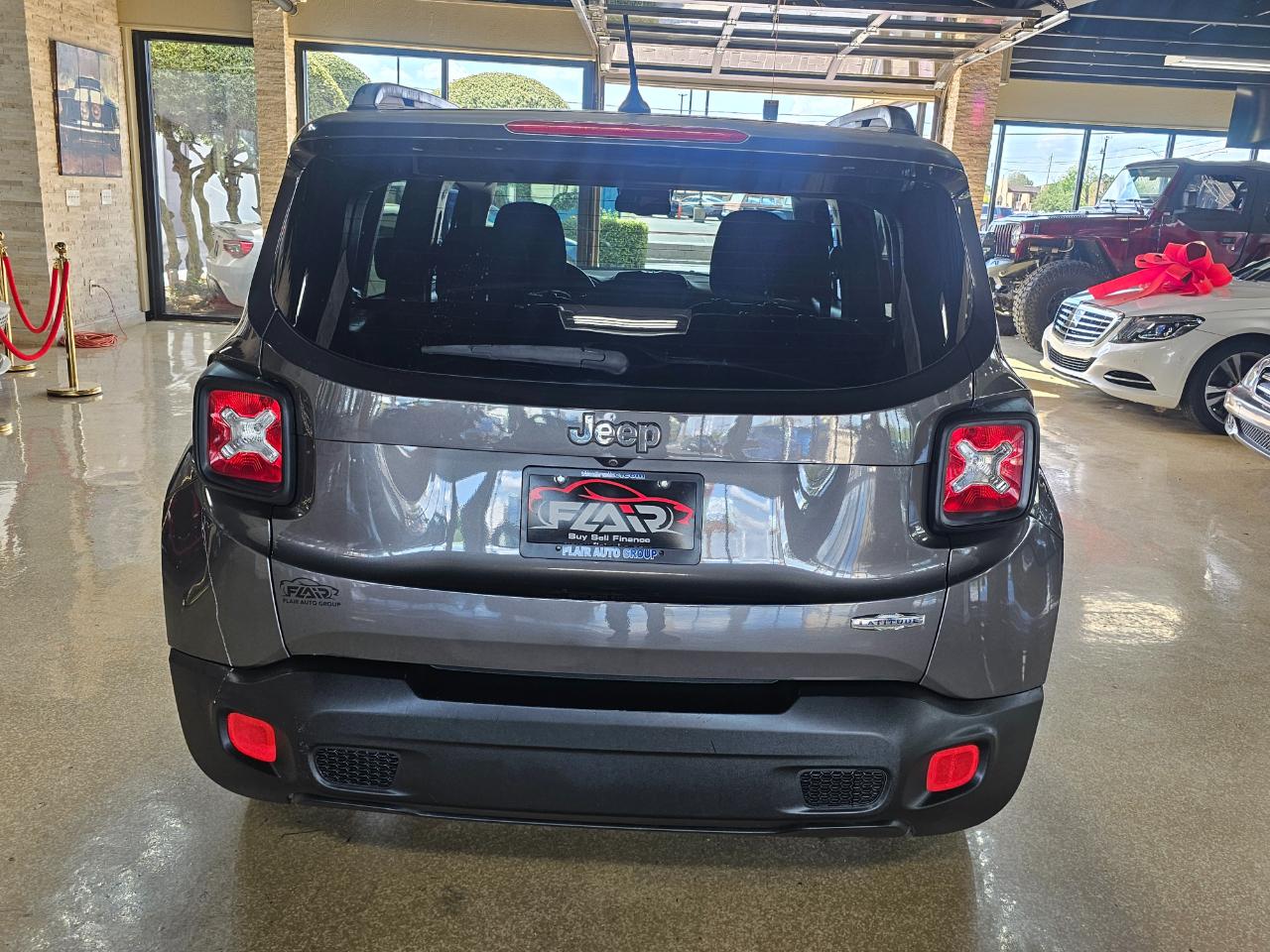 Jeep Renegade FWD 4dr Latitude 2016