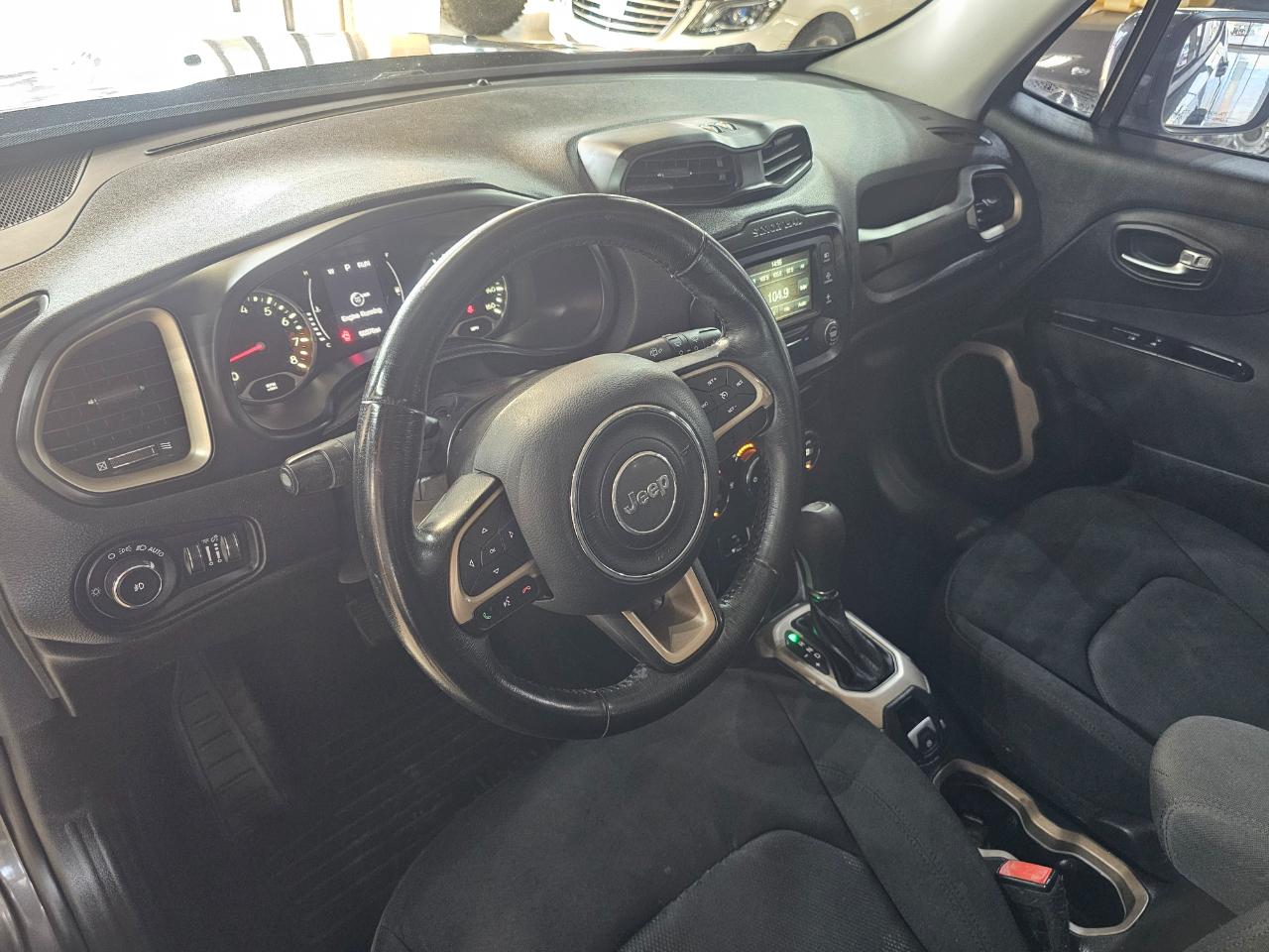 Jeep Renegade FWD 4dr Latitude 2016