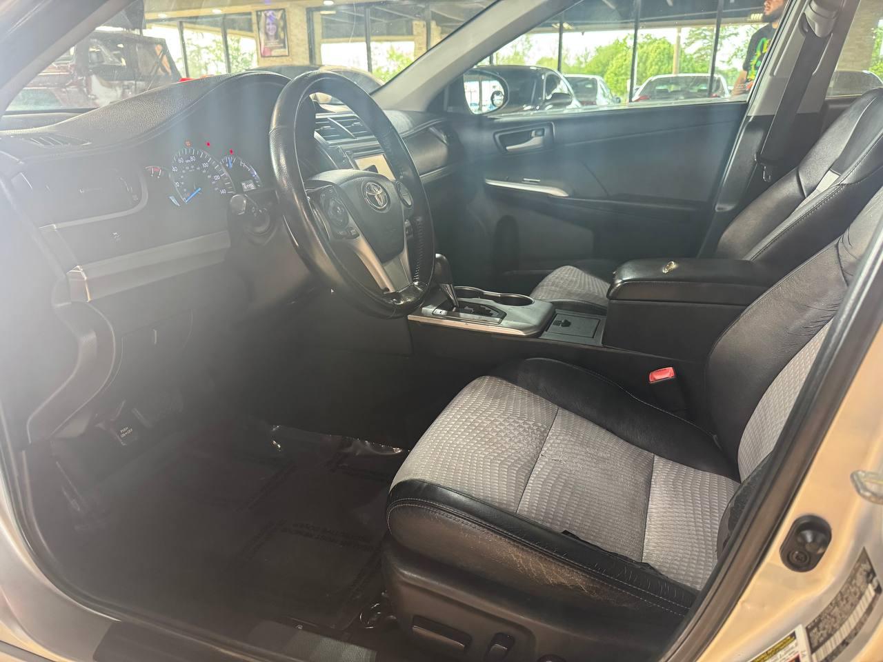 Toyota Camry 4dr Sdn I4 Auto SE Sport Limited Edition (Natl) 2012