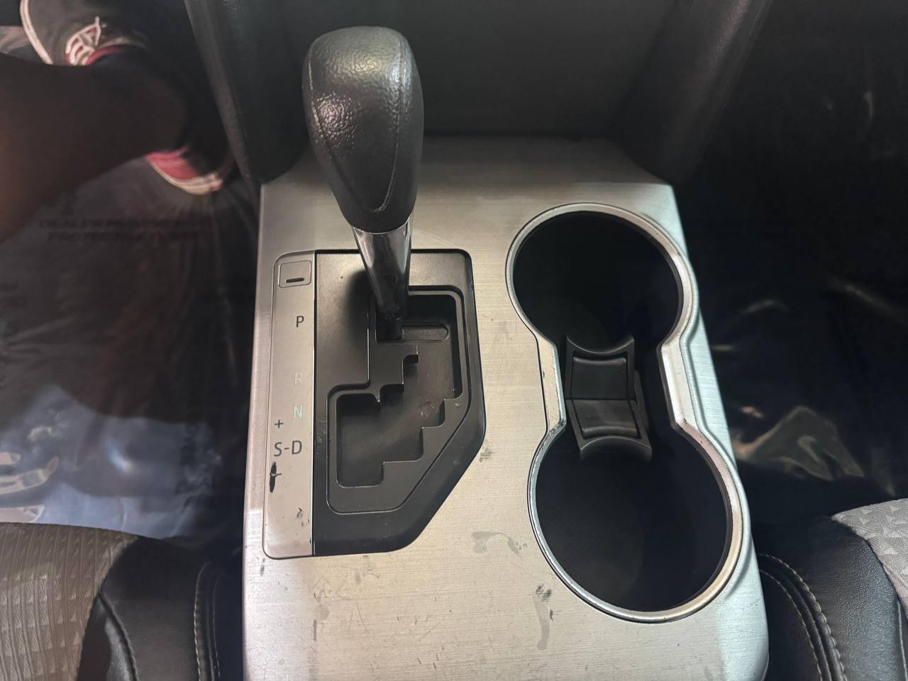 Toyota Camry 4dr Sdn I4 Auto SE Sport Limited Edition (Natl) 2012