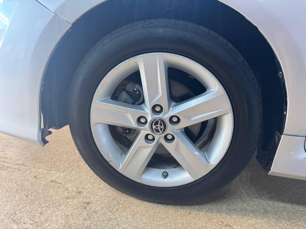 Toyota Camry 4dr Sdn I4 Auto SE Sport Limited Edition (Natl) 2012