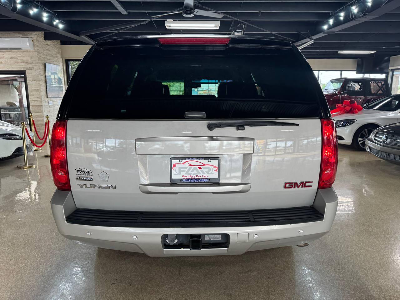 GMC Yukon 2WD 4dr 1500 SLT 2007