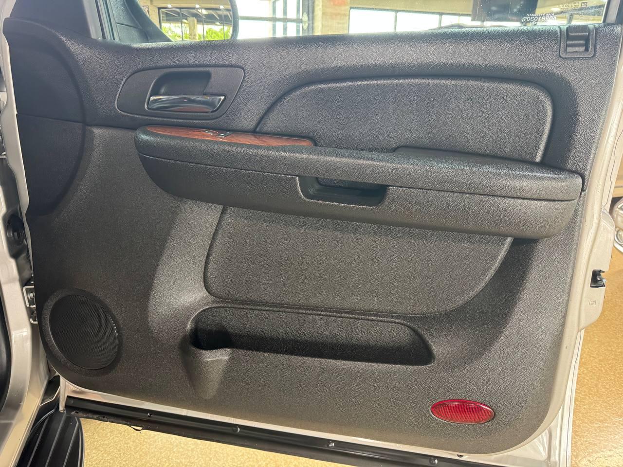 GMC Yukon 2WD 4dr 1500 SLT 2007