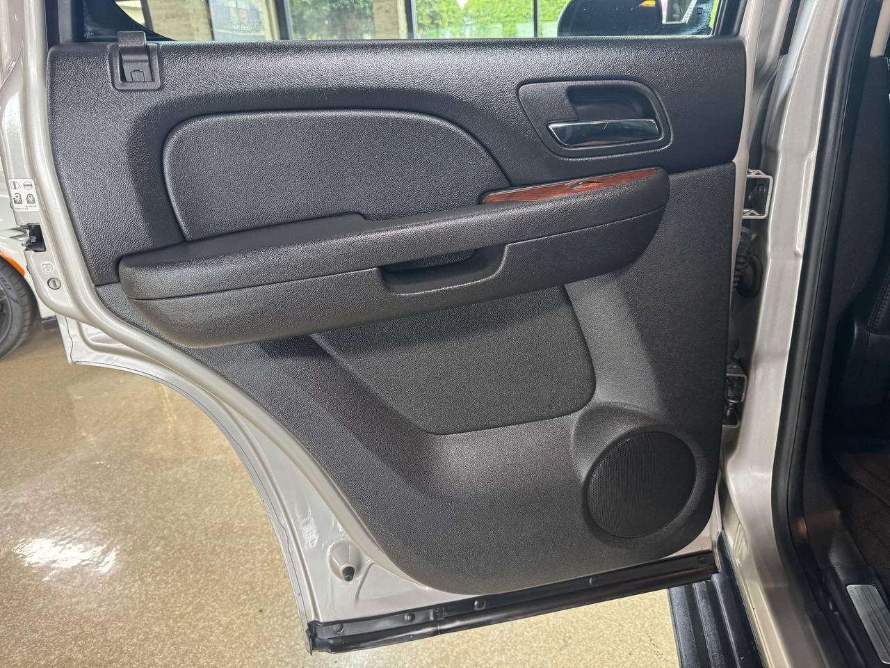 GMC Yukon 2WD 4dr 1500 SLT 2007