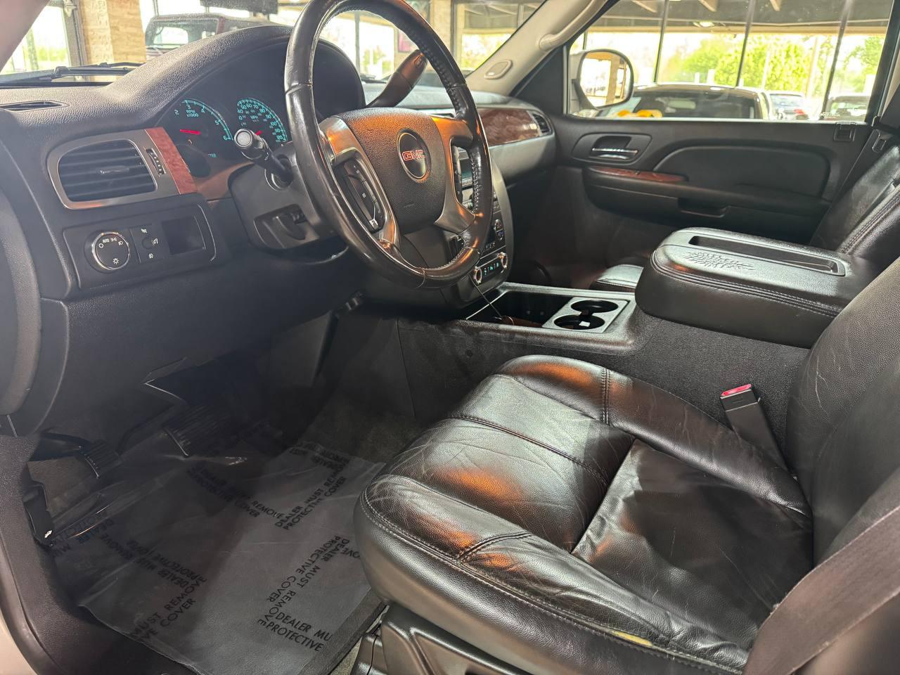 GMC Yukon 2WD 4dr 1500 SLT 2007