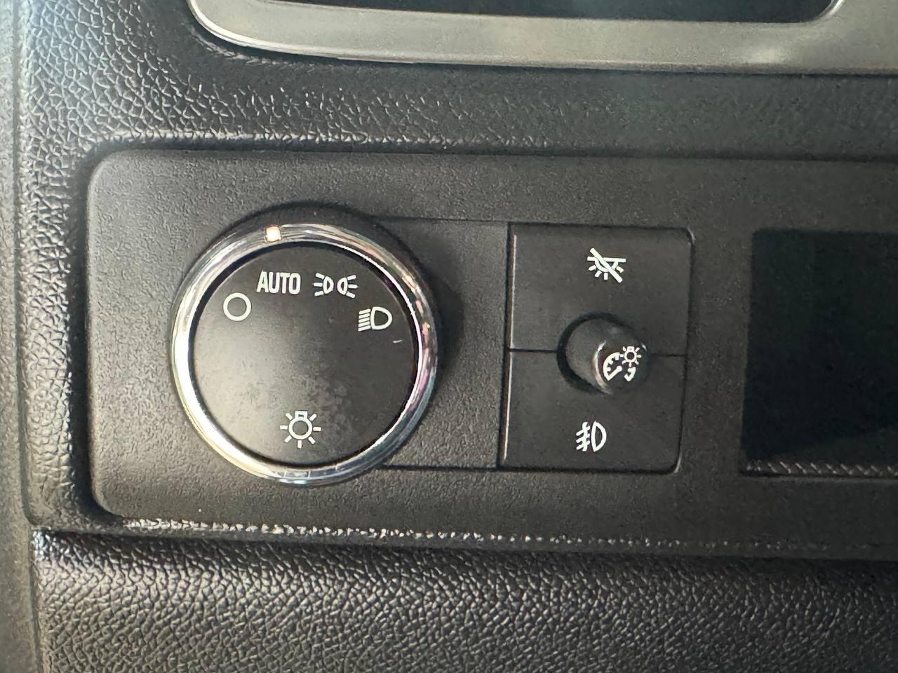 GMC Yukon 2WD 4dr 1500 SLT 2007