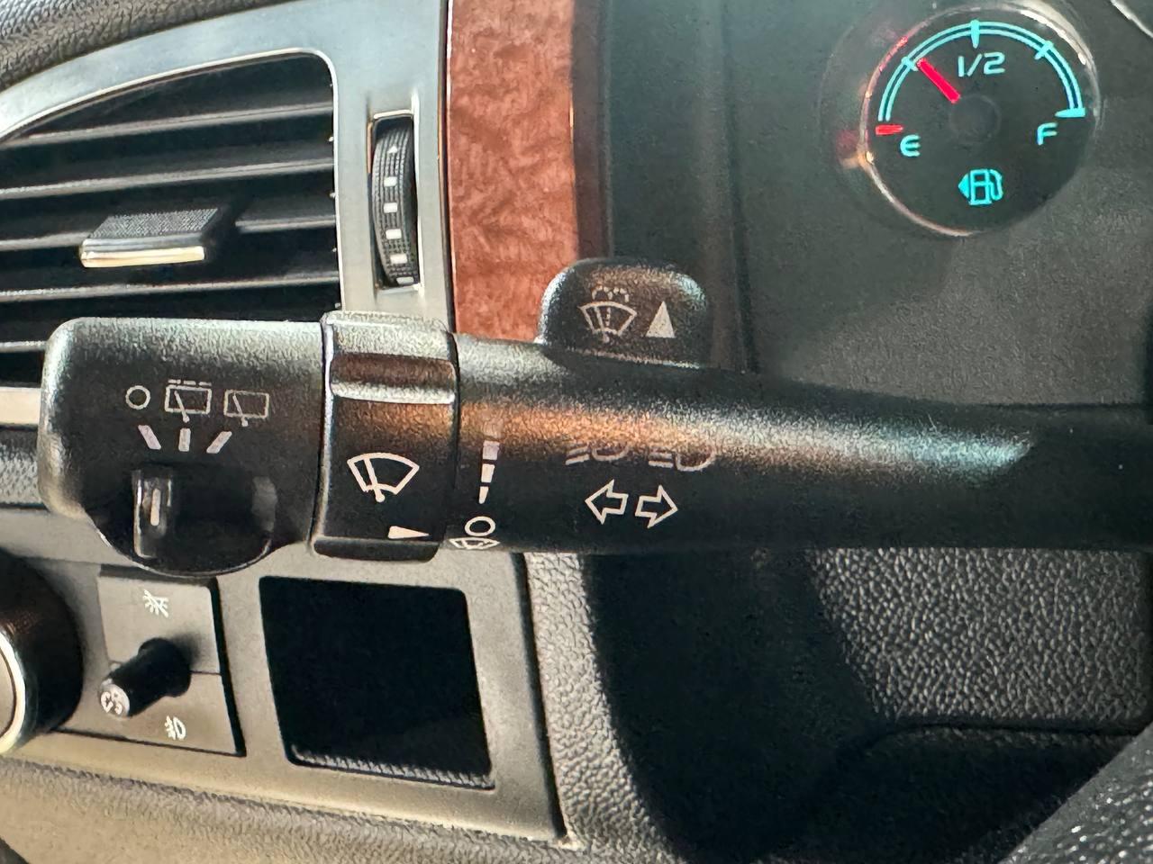 GMC Yukon 2WD 4dr 1500 SLT 2007