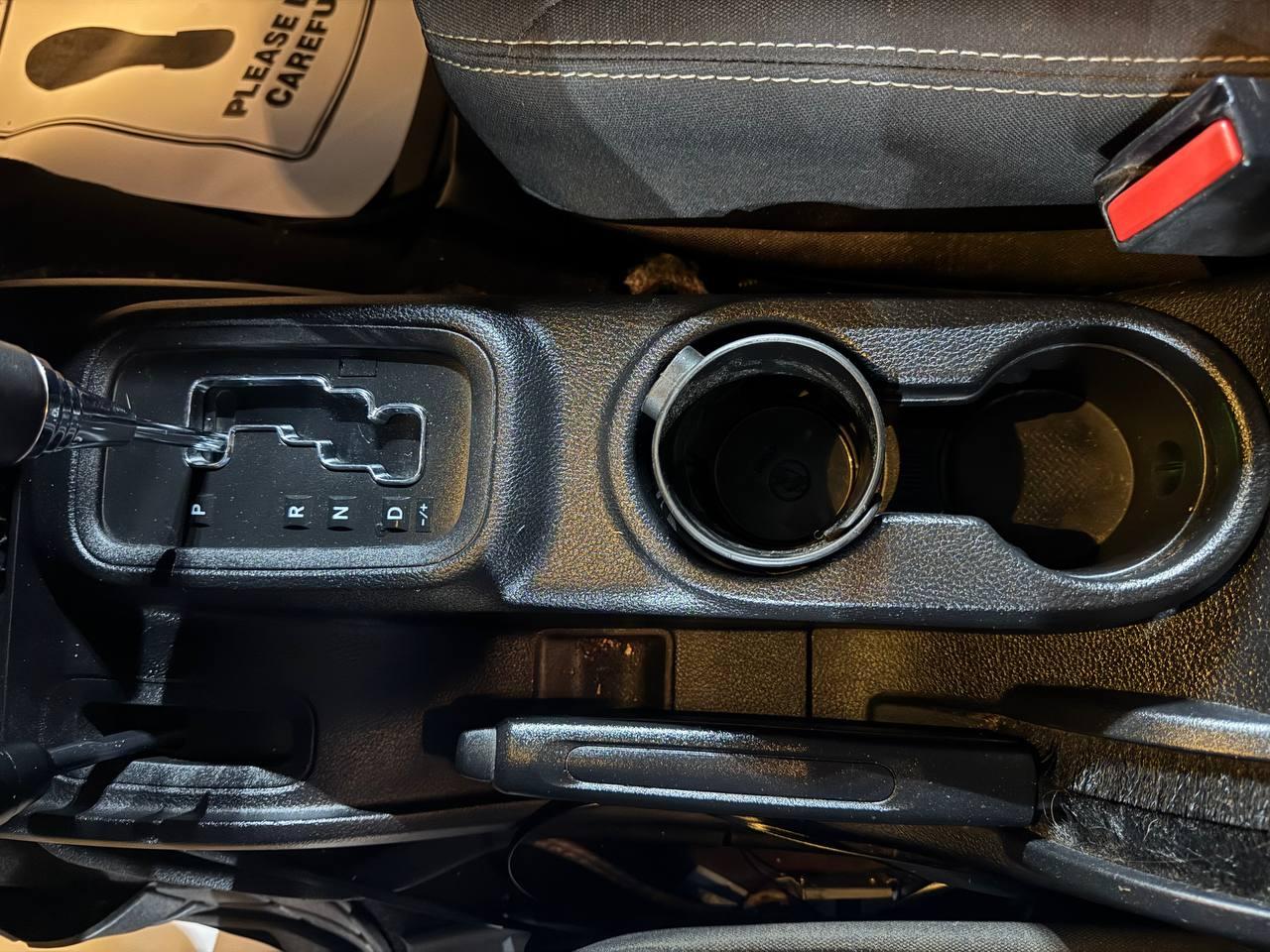 Jeep Wrangler Unlimited 4WD 4dr Sahara 2014