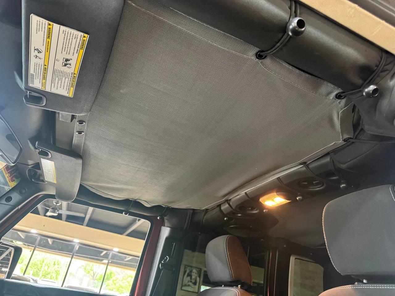 Jeep Wrangler Unlimited 4WD 4dr Sahara 2014