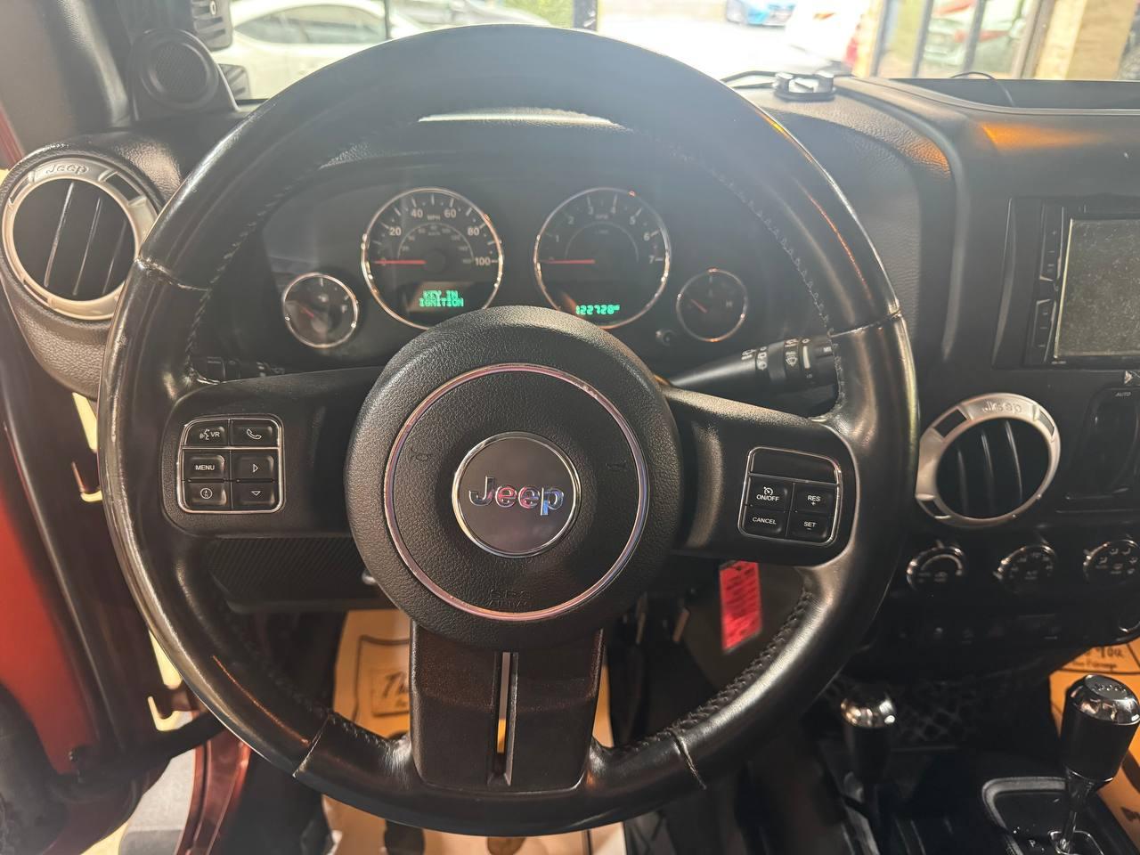 Jeep Wrangler Unlimited 4WD 4dr Sahara 2014