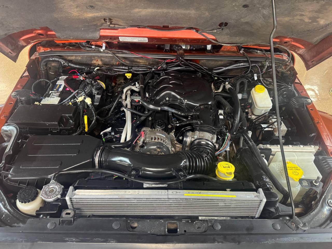 Jeep Wrangler Unlimited 4WD 4dr Sahara 2014