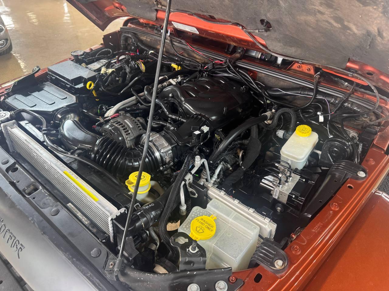 Jeep Wrangler Unlimited 4WD 4dr Sahara 2014