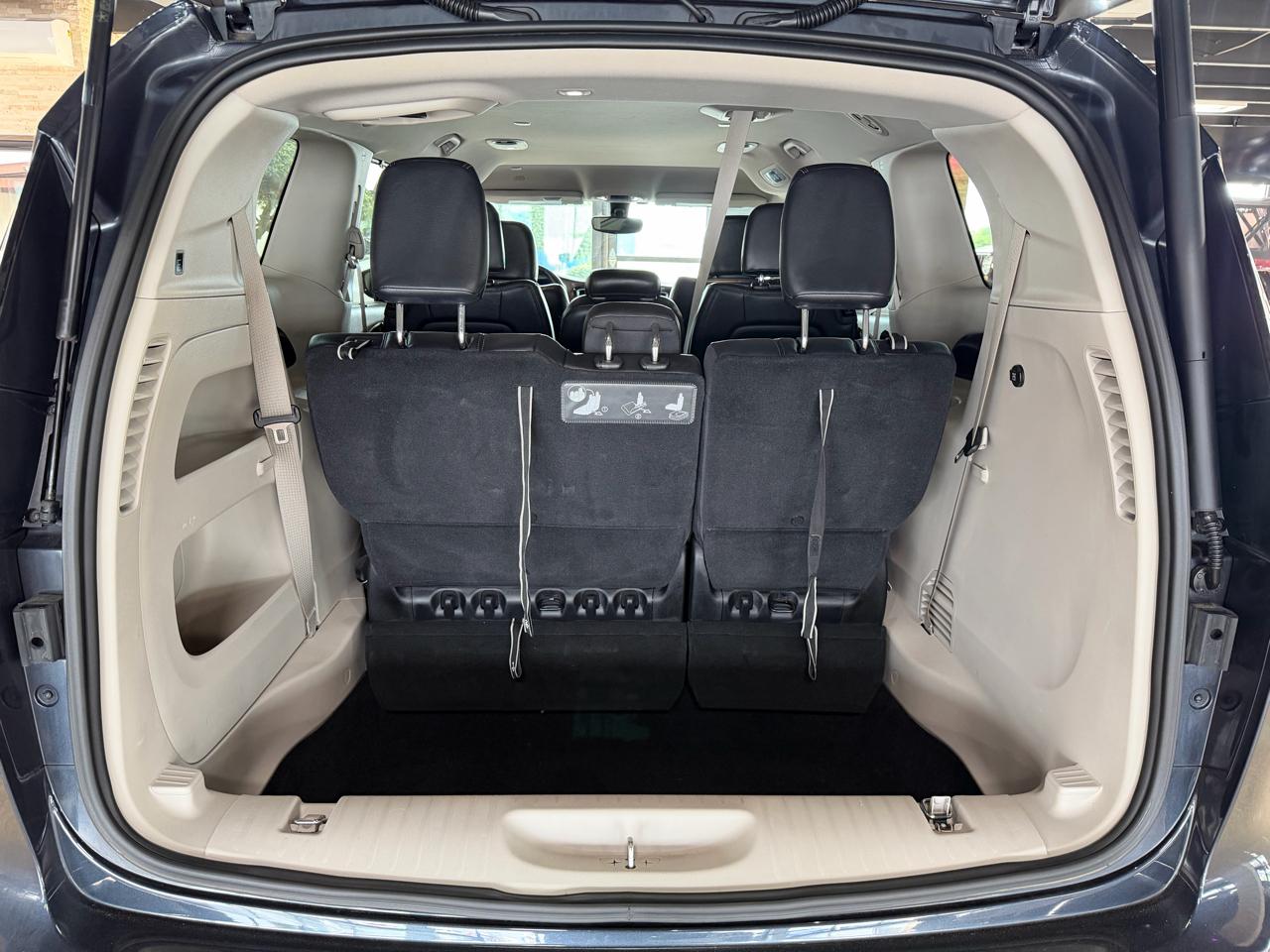 Chrysler Pacifica Touring L FWD 2019