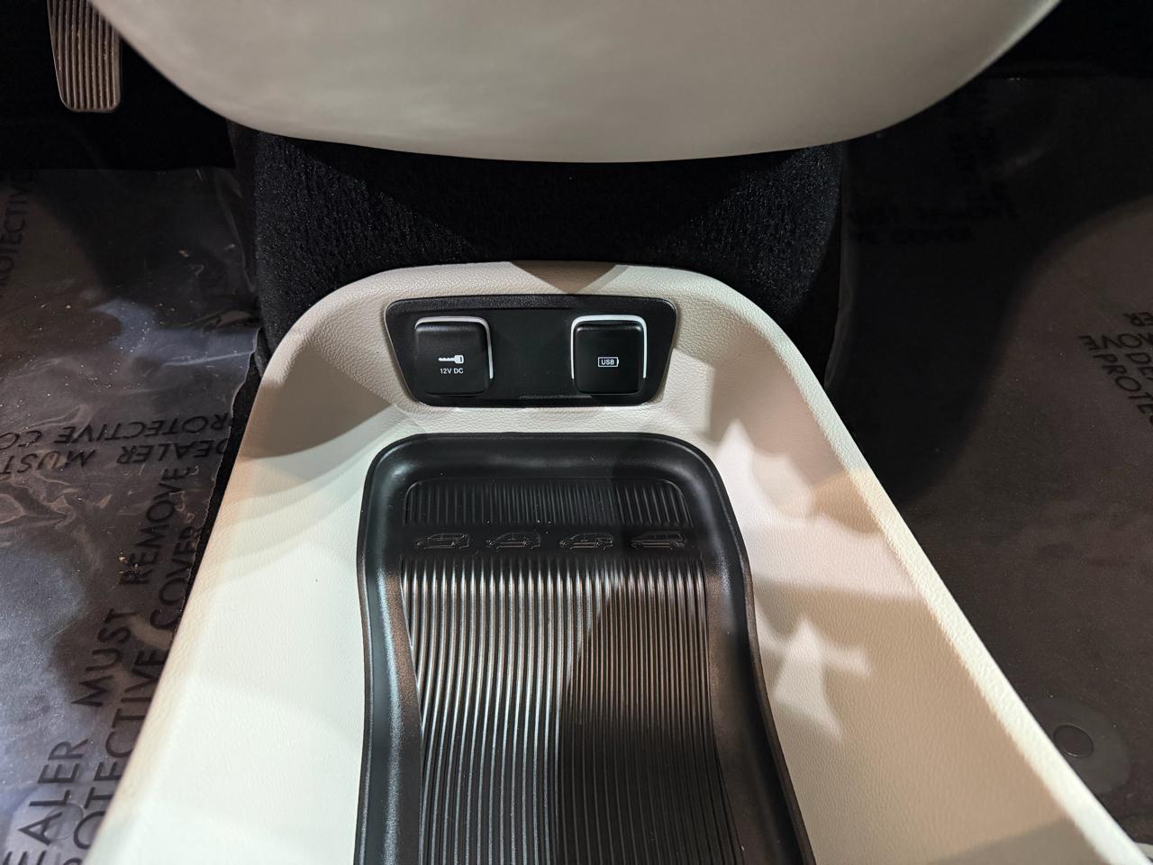 Chrysler Pacifica Touring L FWD 2019