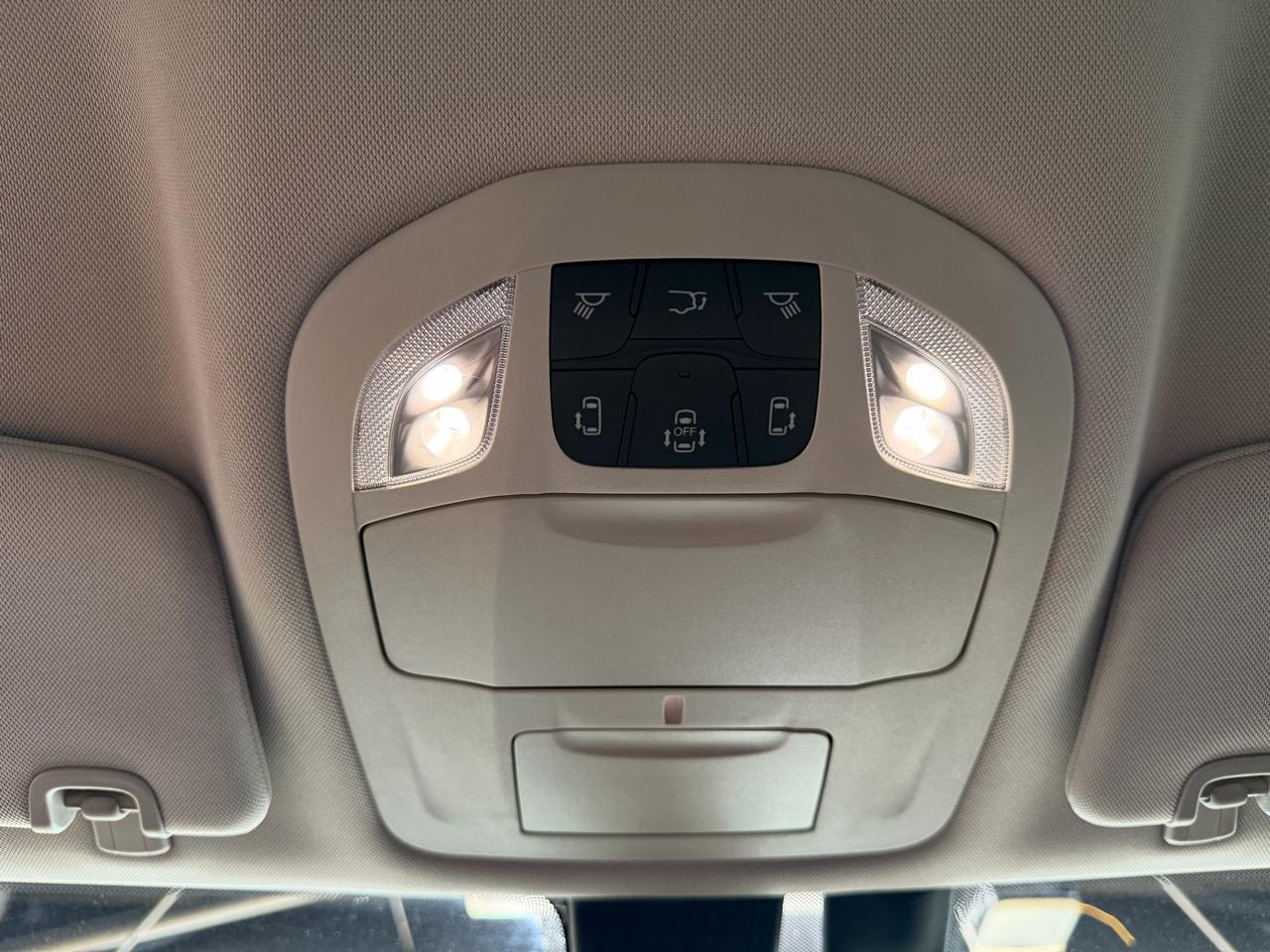 Chrysler Pacifica Touring L FWD 2019