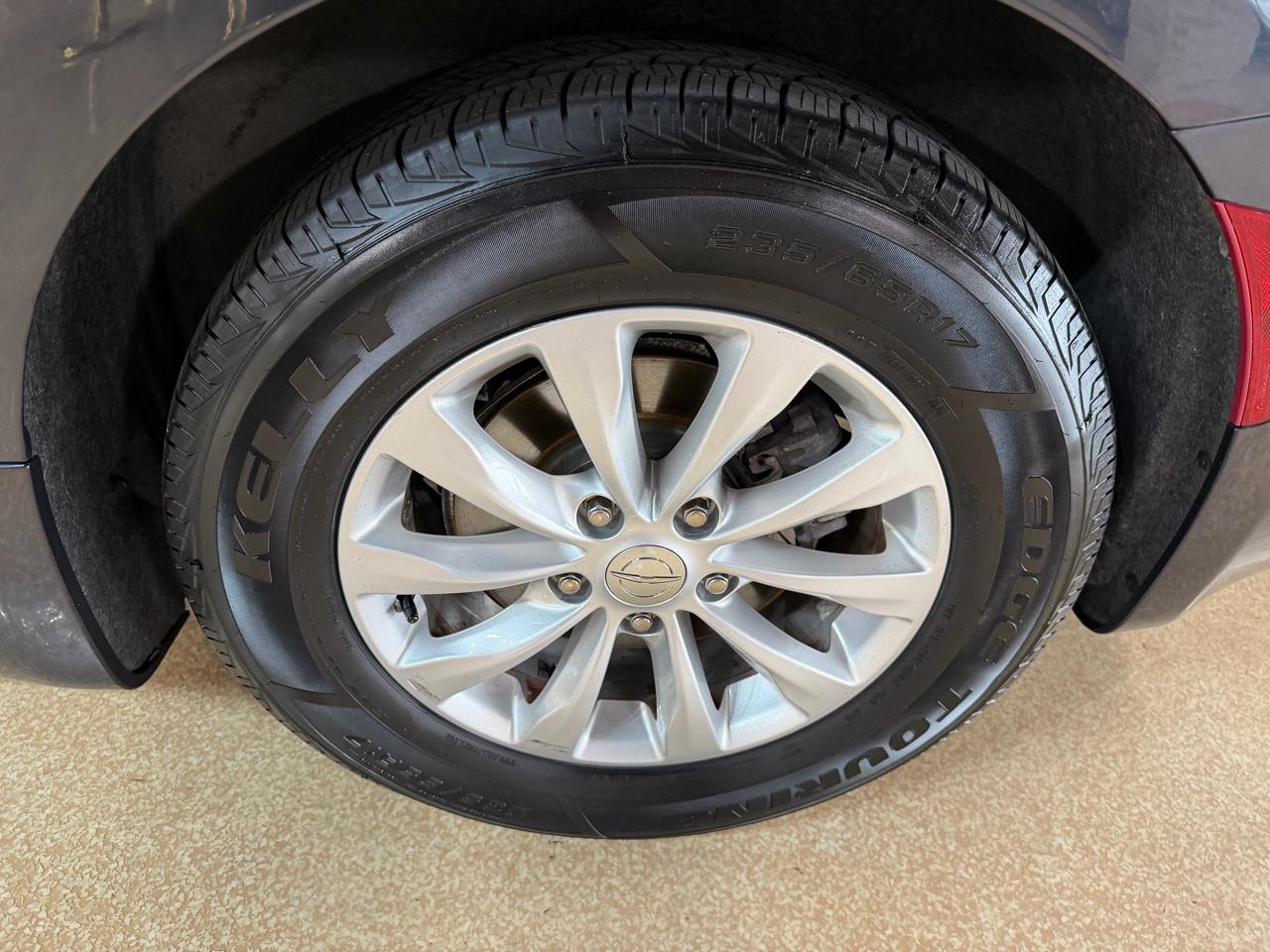 Chrysler Pacifica Touring L FWD 2019