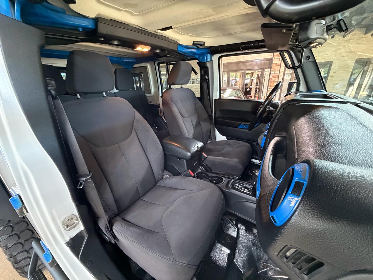 Jeep Wrangler Unlimited 4WD 4dr Sport 2016