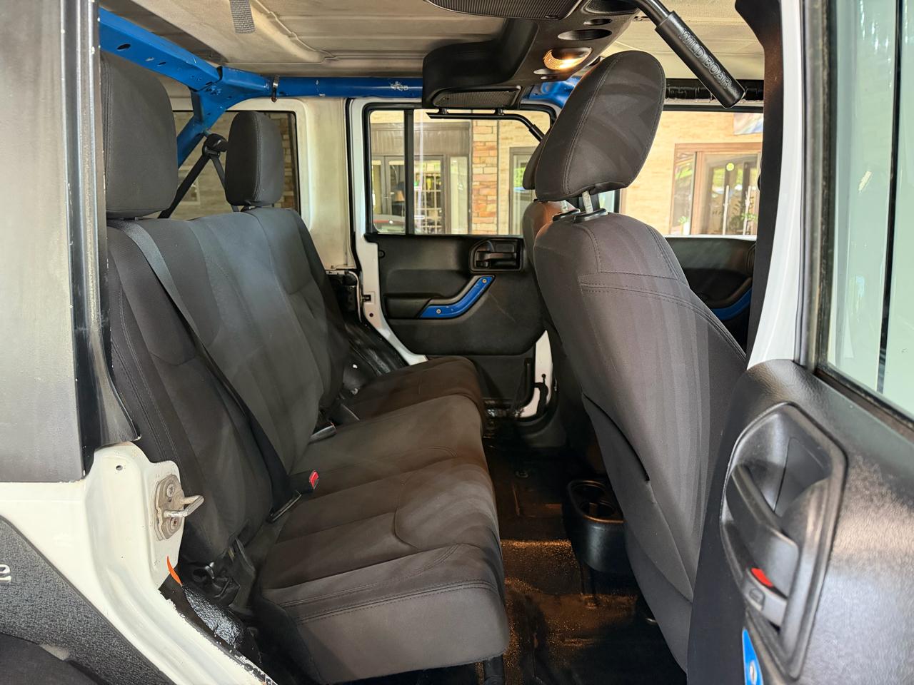 Jeep Wrangler Unlimited 4WD 4dr Sport 2016