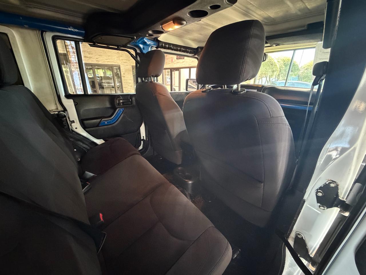 Jeep Wrangler Unlimited 4WD 4dr Sport 2016