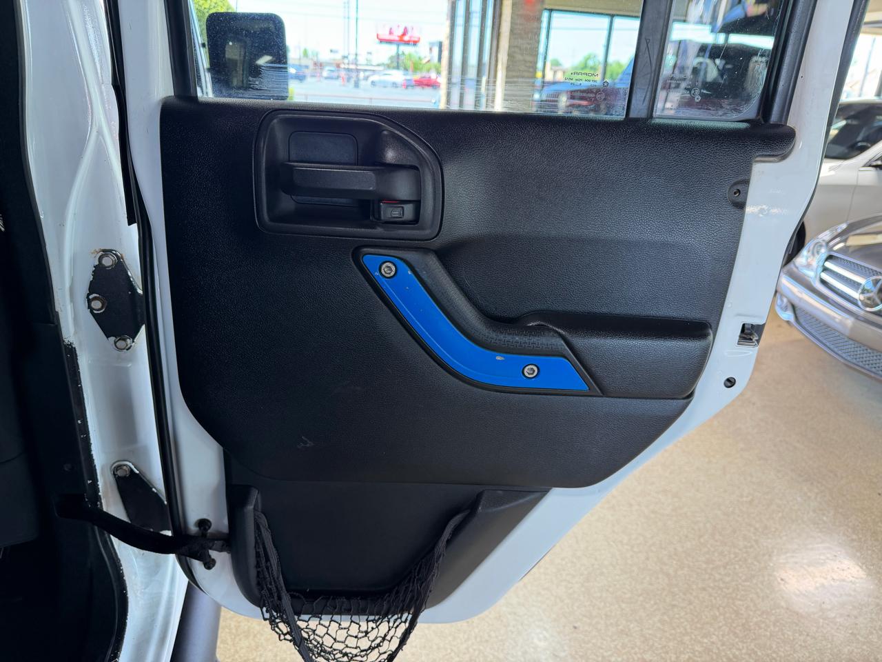 Jeep Wrangler Unlimited 4WD 4dr Sport 2016