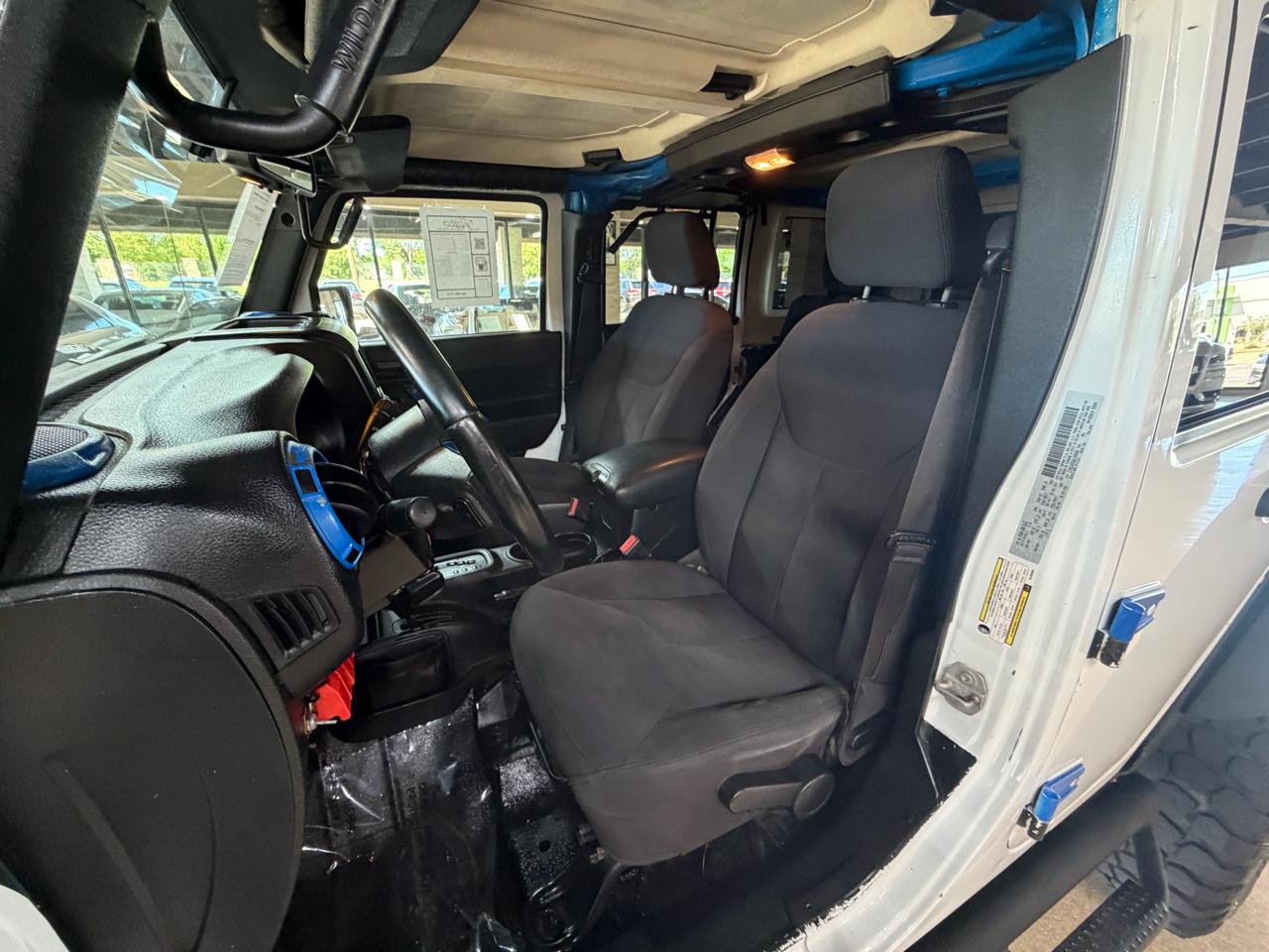 Jeep Wrangler Unlimited 4WD 4dr Sport 2016