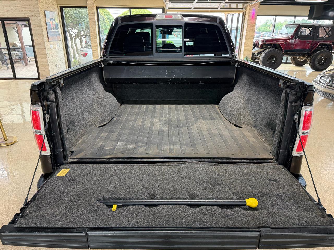 Ford F-150 4WD SuperCrew 145" XL 2013