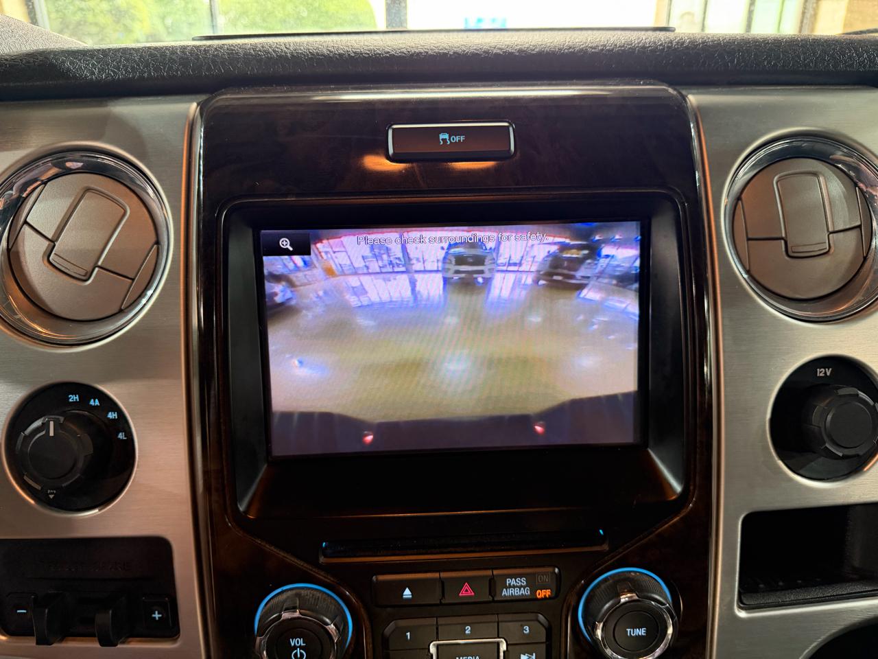 Ford F-150 4WD SuperCrew 145" XL 2013