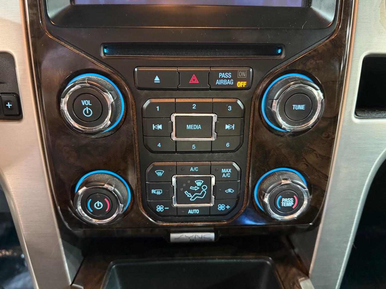 Ford F-150 4WD SuperCrew 145" XL 2013