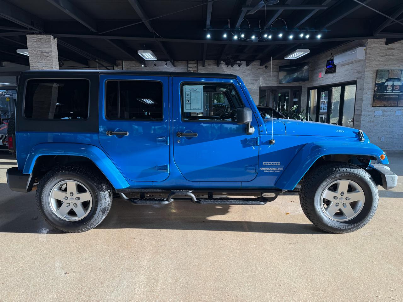 Jeep Wrangler Unlimited 4WD 4dr Sport 2011