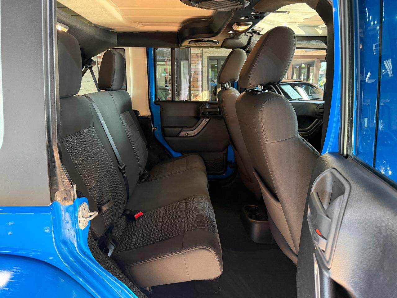 Jeep Wrangler Unlimited 4WD 4dr Sport 2011