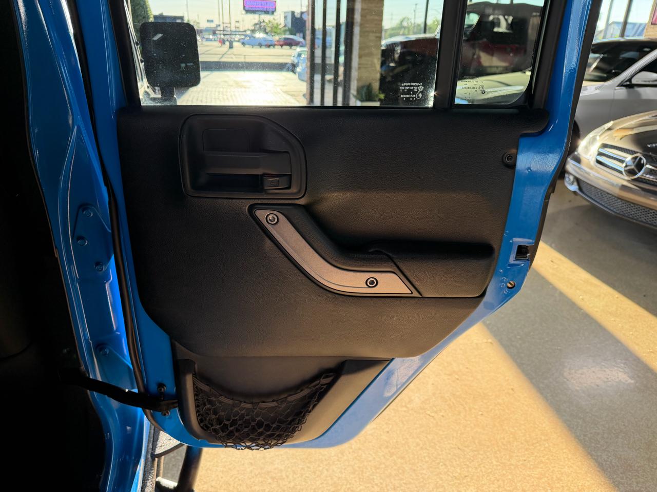 Jeep Wrangler Unlimited 4WD 4dr Sport 2011