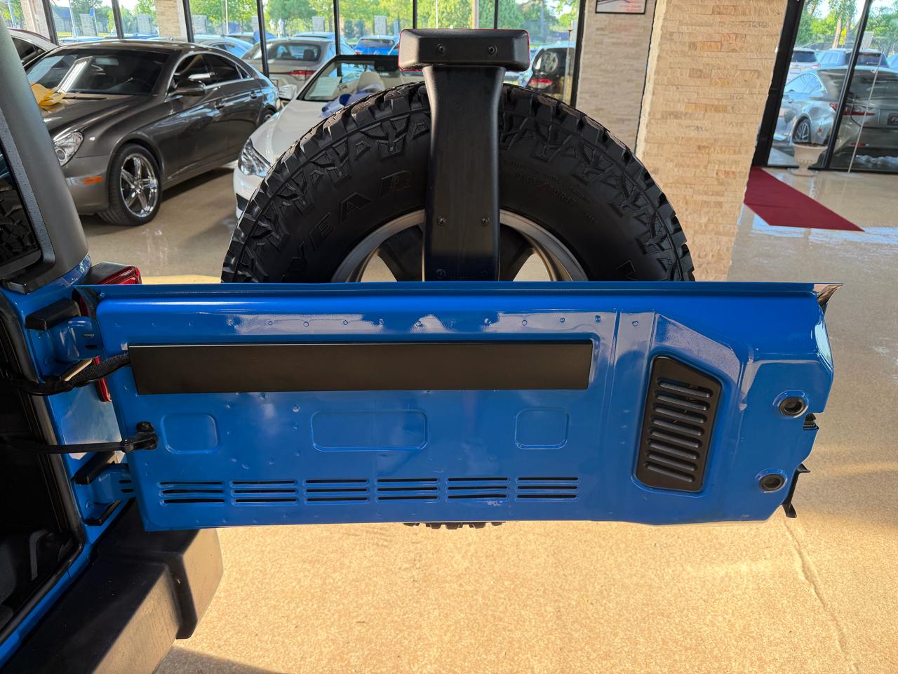 Jeep Wrangler Unlimited 4WD 4dr Sport 2011