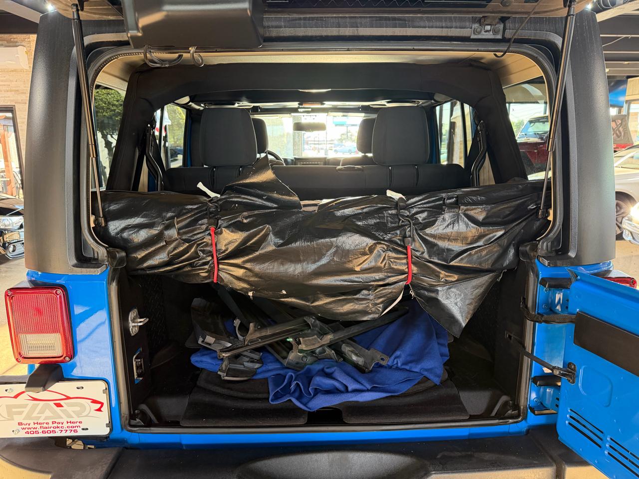 Jeep Wrangler Unlimited 4WD 4dr Sport 2011