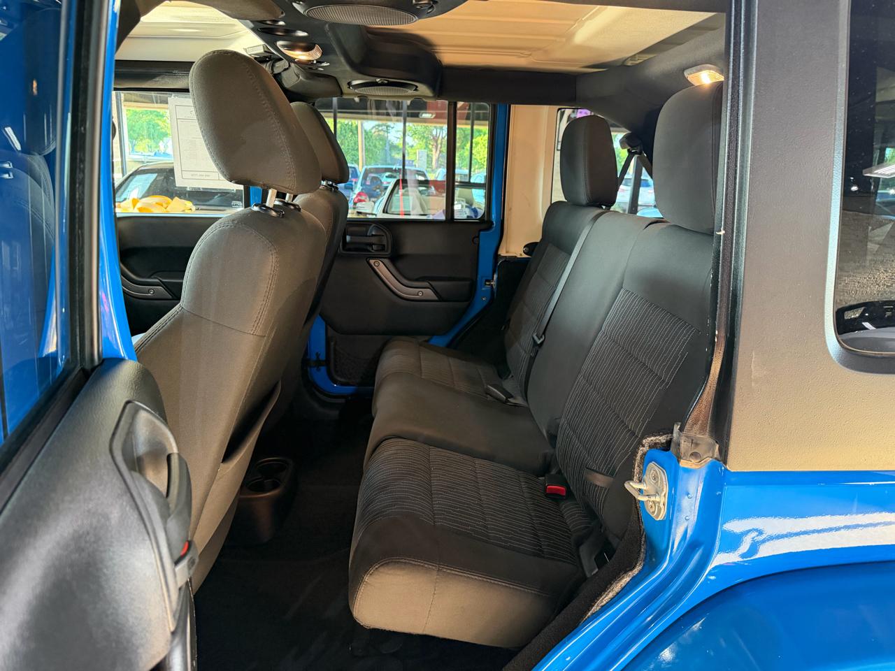 Jeep Wrangler Unlimited 4WD 4dr Sport 2011