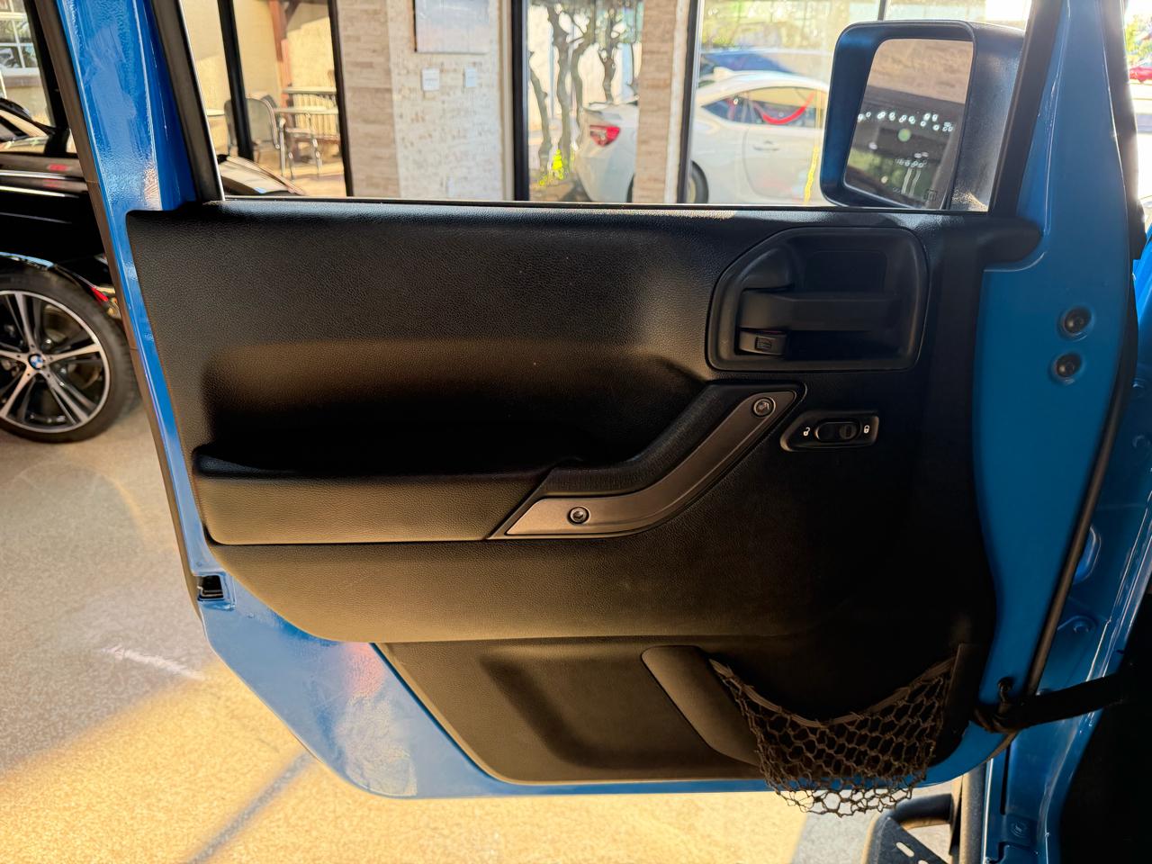 Jeep Wrangler Unlimited 4WD 4dr Sport 2011