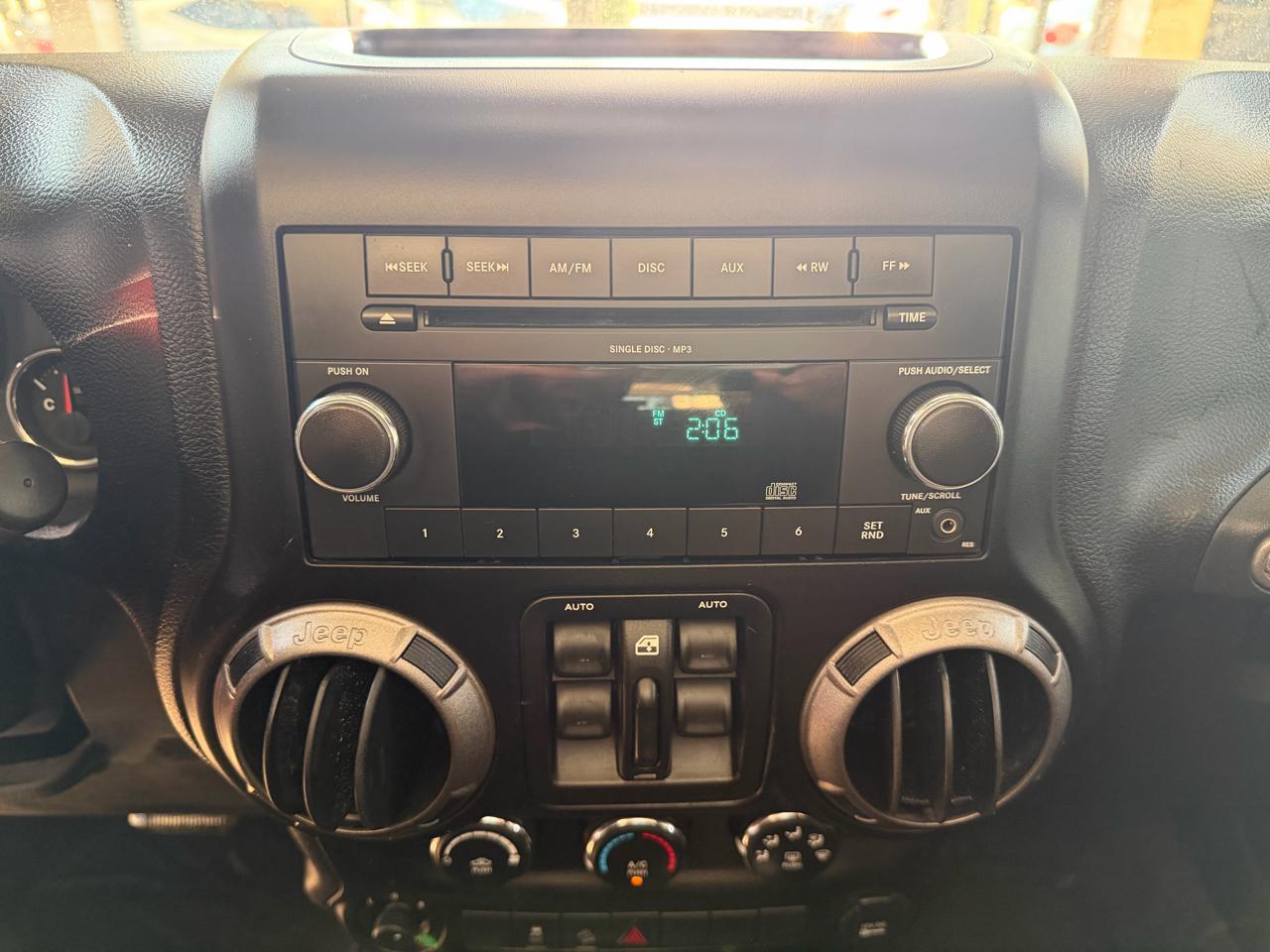 Jeep Wrangler Unlimited 4WD 4dr Sport 2011