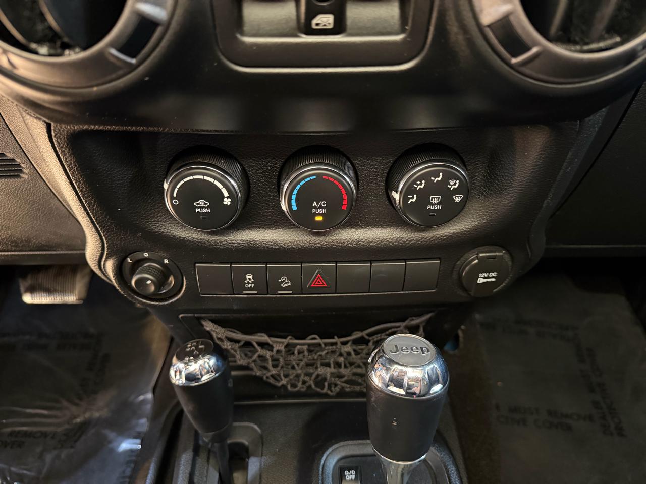 Jeep Wrangler Unlimited 4WD 4dr Sport 2011