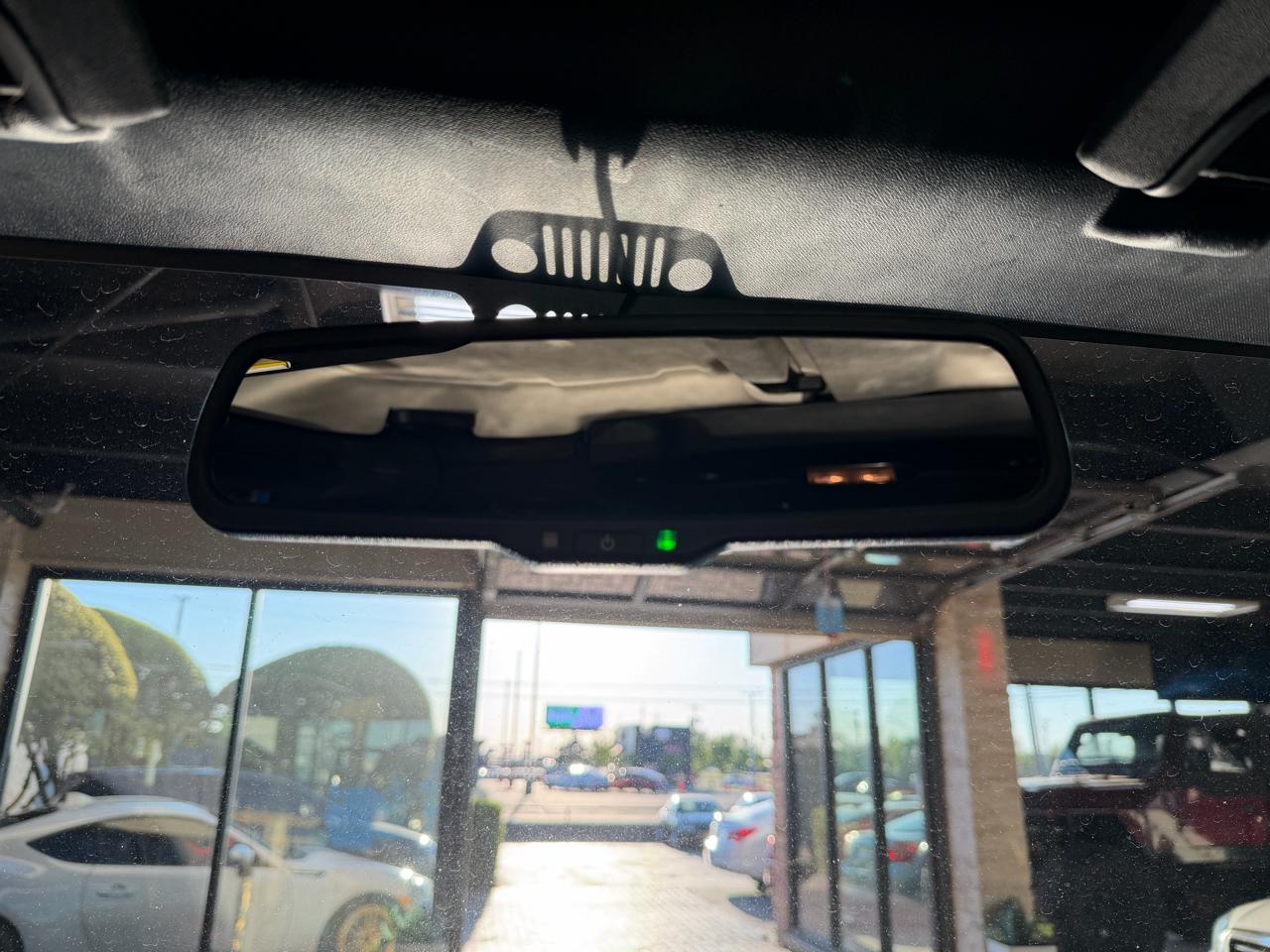 Jeep Wrangler Unlimited 4WD 4dr Sport 2011