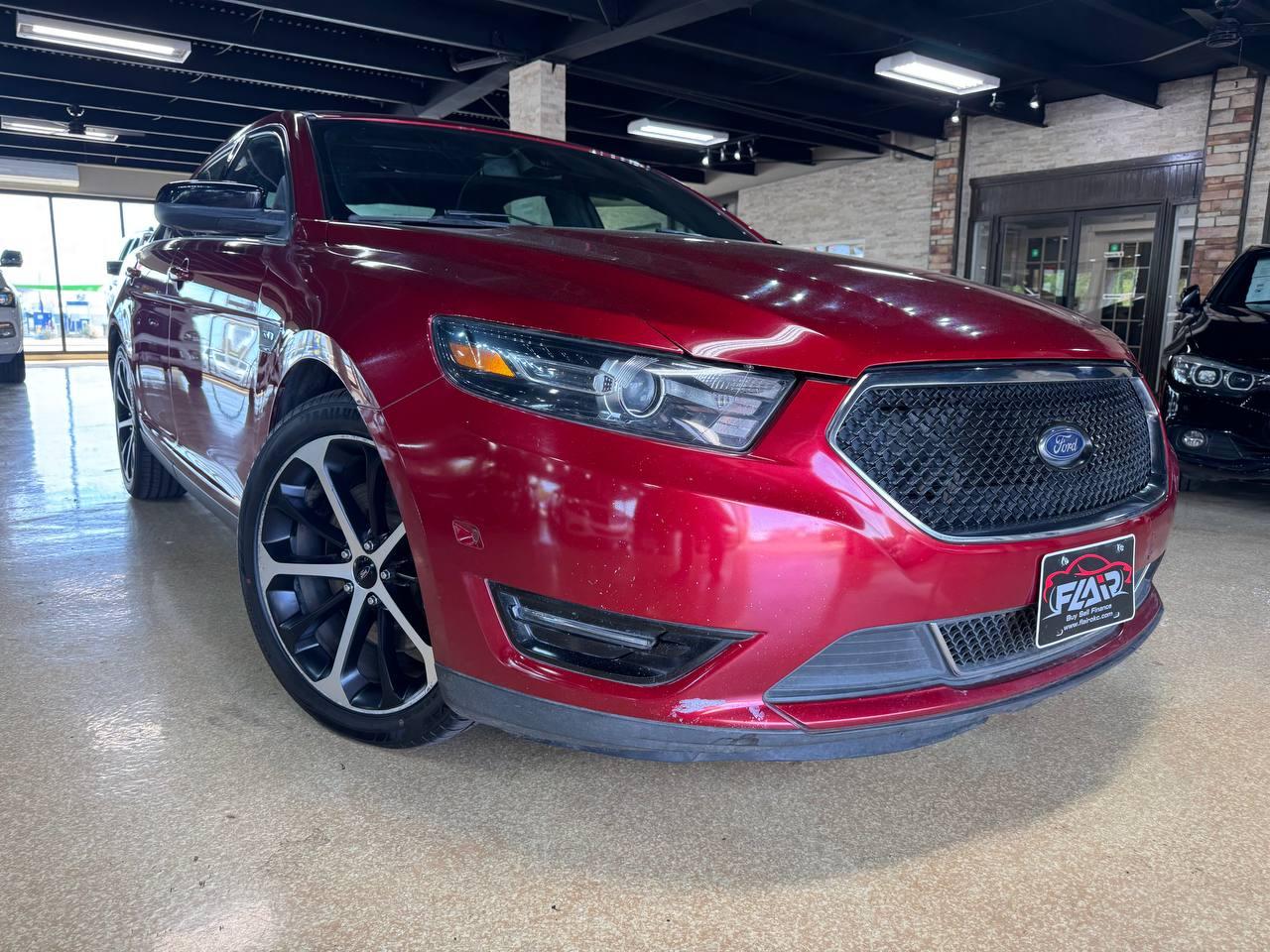 2016 Ford Taurus 4dr Sdn SHO AWD