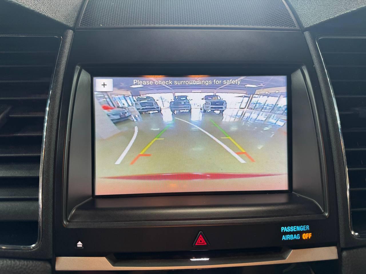 Ford Taurus 4dr Sdn SHO AWD 2016