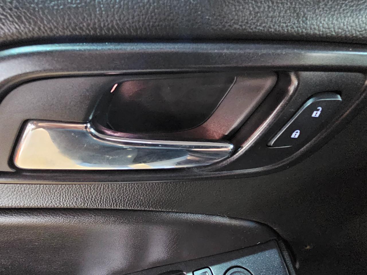 Chevrolet Tahoe 4WD 4dr LS 2018