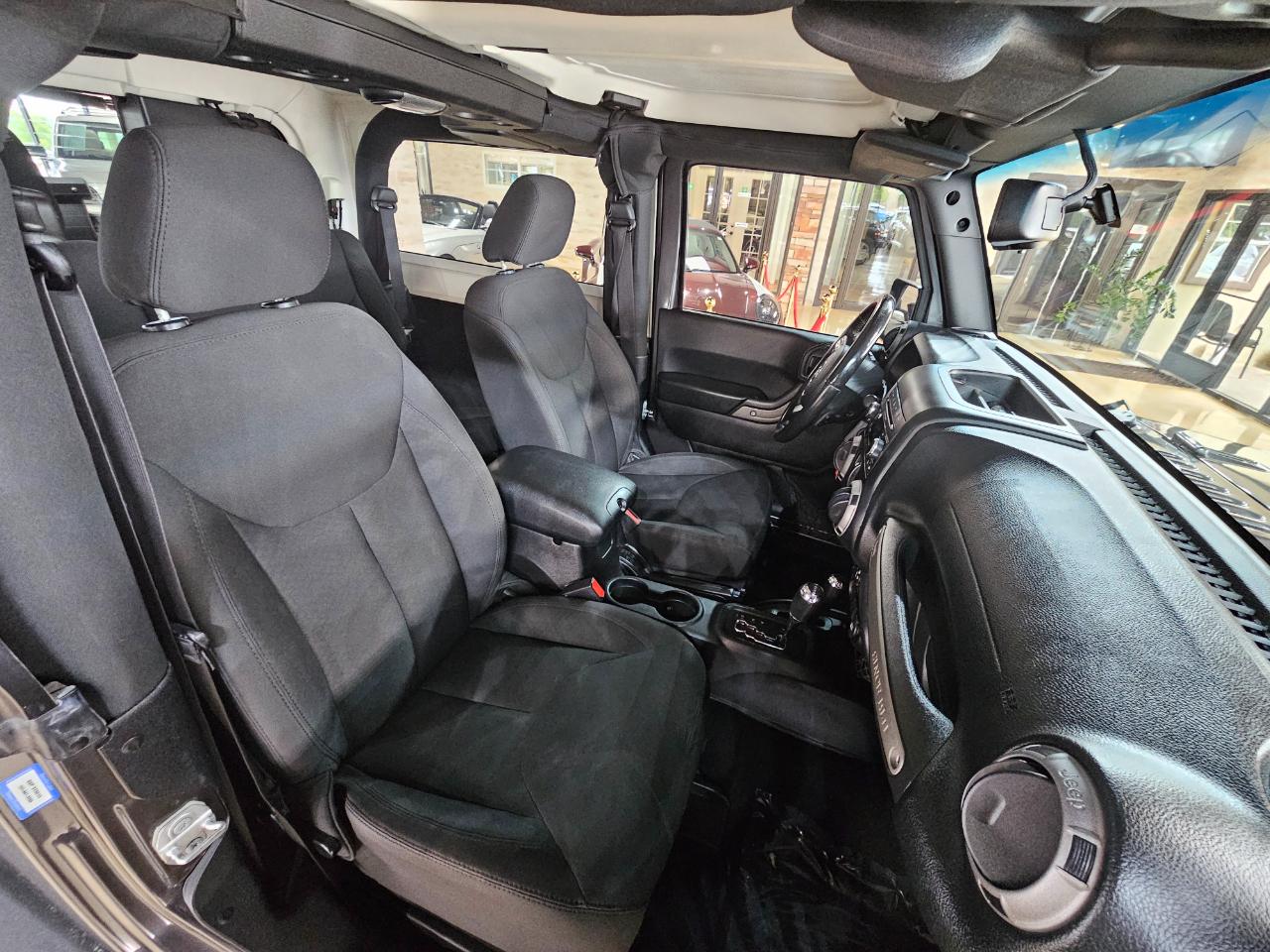 Jeep Wrangler 4WD 2dr Sport 2016