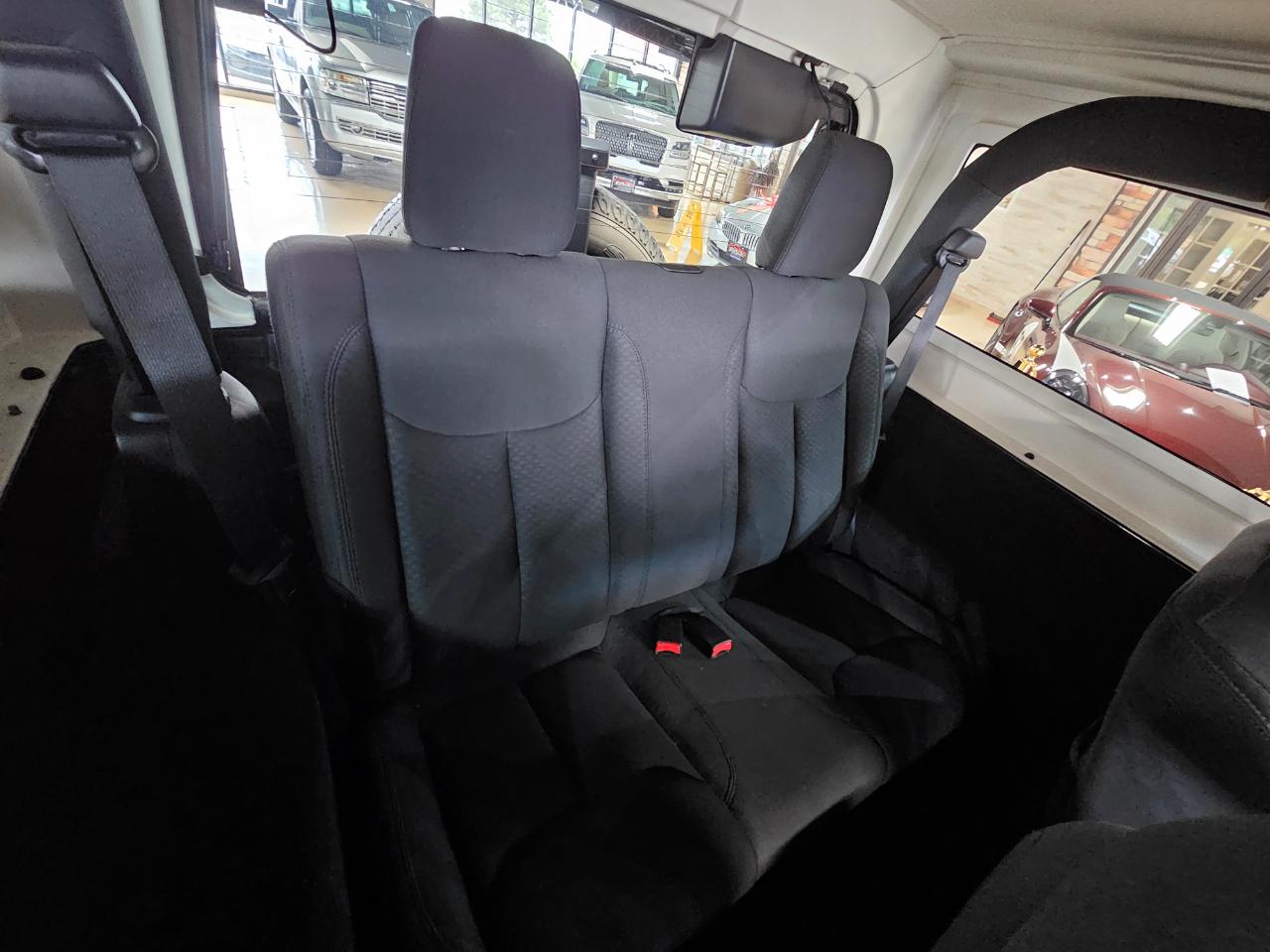 Jeep Wrangler 4WD 2dr Sport 2016