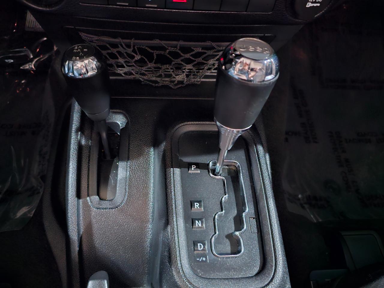 Jeep Wrangler 4WD 2dr Sport 2016