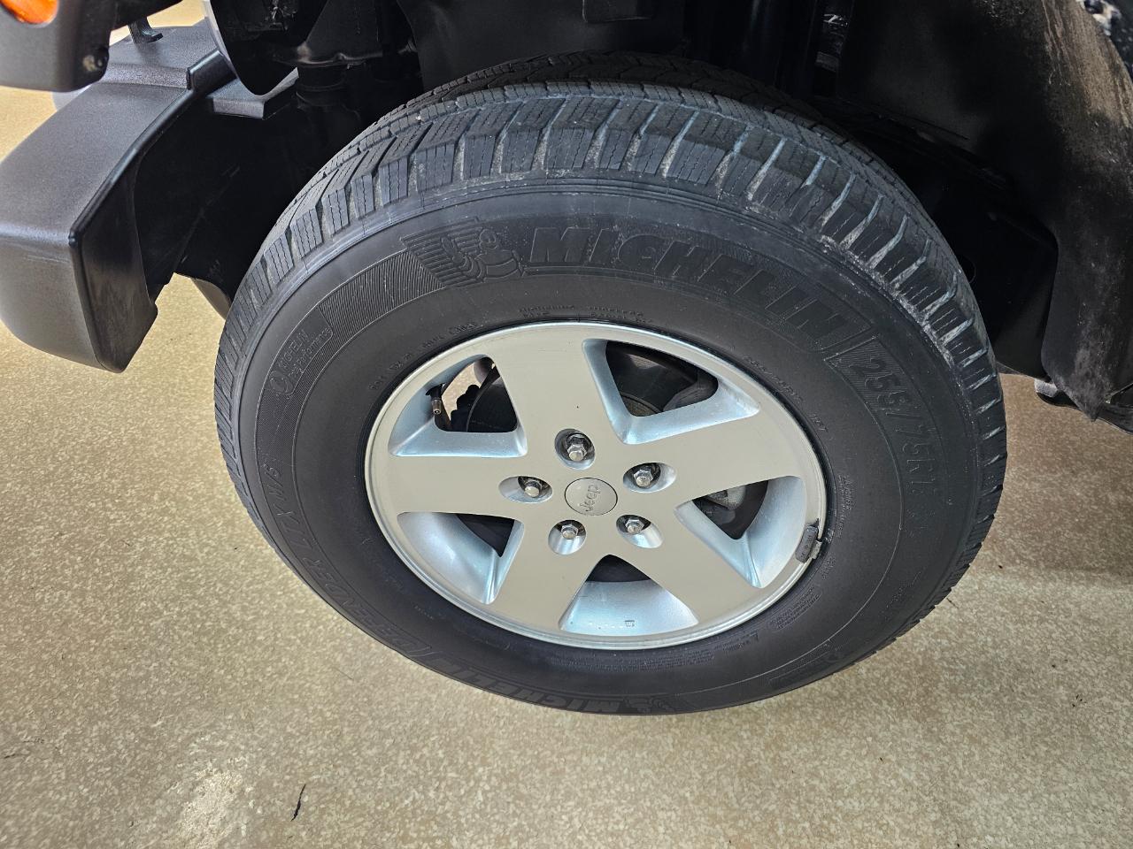 Jeep Wrangler 4WD 2dr Sport 2016